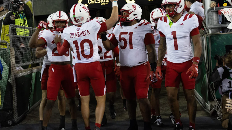 Huskers Halftime Check-In: A Defensive Masterclass or Just an Ugly Game? (Nebraska 7, Oregon 0) 🏈