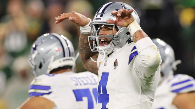 Packers Beat Cowboys